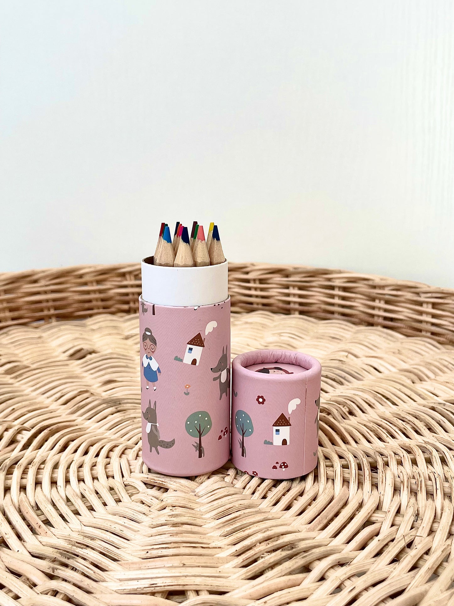 Tube de 12 crayons Petit chaperon rouge